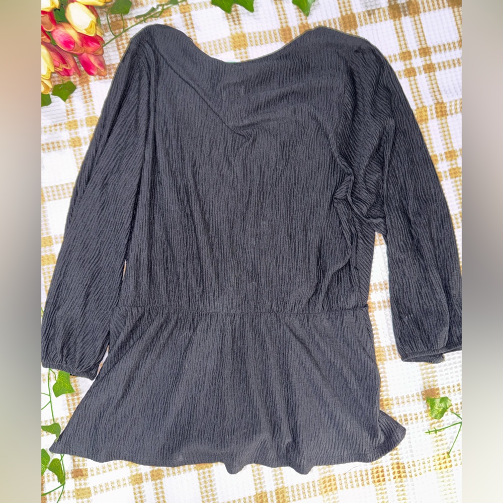 Elegant Gray Women's Top